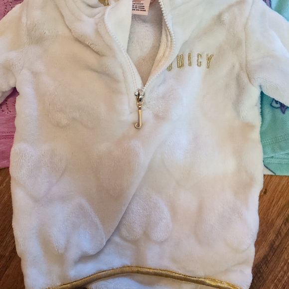 12 month sweatshirt bundle - Picture 3 of 4